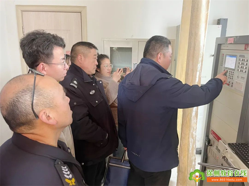 学习消防知识，筑牢安全防线——潘塘教育幼儿园消防控制室设备操作专题培训