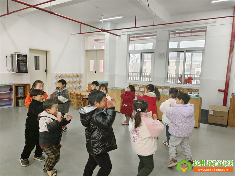 音乐响起，小手拍拍——单集镇黄集幼儿园大一班小朋友的快乐时光