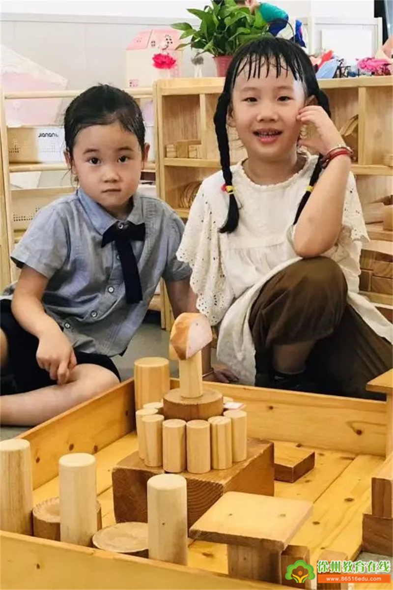 「机关幼」追逐光 成为光 散发光