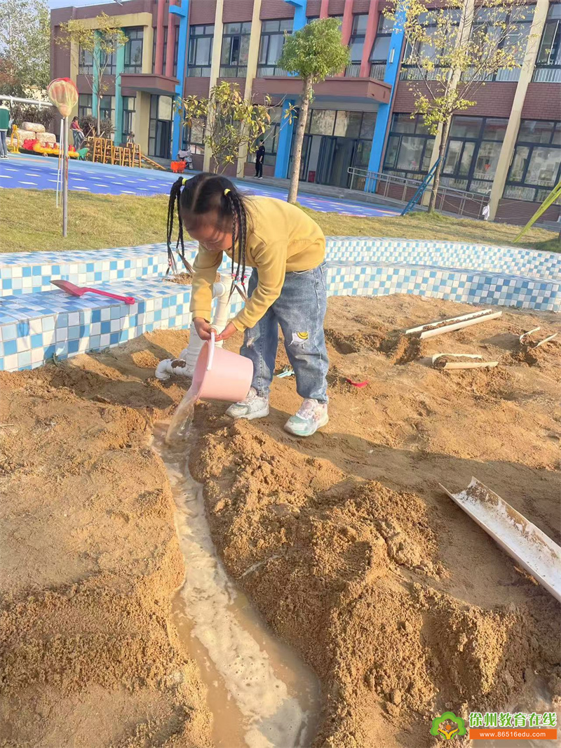 玩沙趣无穷：单集镇黄集幼儿园玩沙活动精彩瞬间
