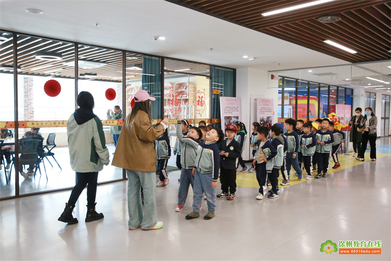 “研”西游之乐，“学”文化之经典—— 一实幼大班组走进泉山区图书馆研学游