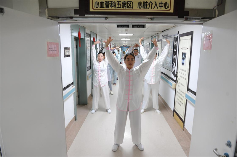 品中医文化之韵 习国粹经典——徐州市中医院心血管科开展八段锦科普教学活动