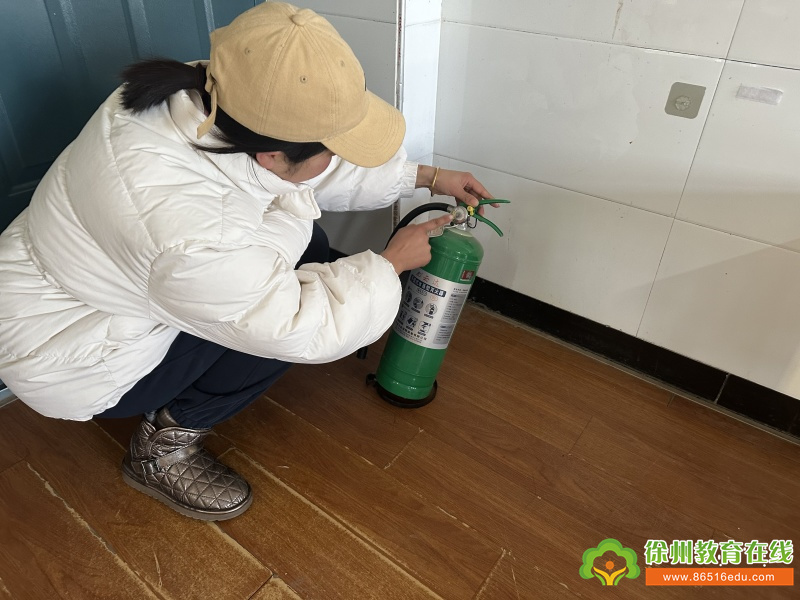 安全大排查 护航开学季——铜山区刘集镇东风幼儿园开展开学前校园安全隐患排查活动报道