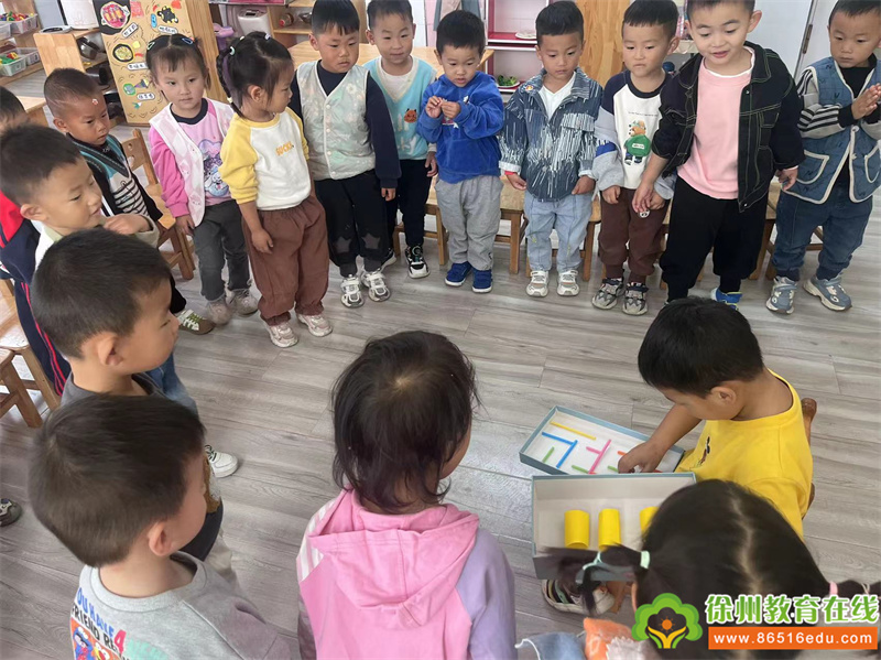 我的游戏我做主——单集镇中心幼儿园小二班自制玩具玩法分享