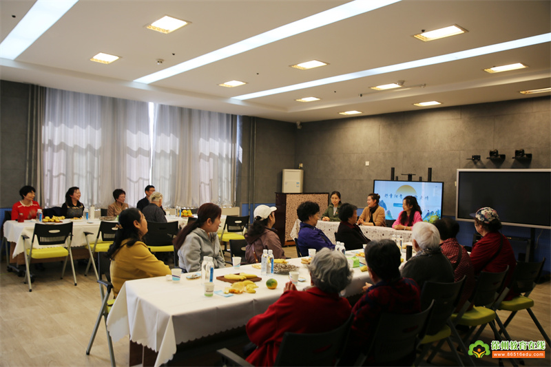 “抒重阳意、话敬老情”——一实幼开展重阳节敬老爱老主题活动