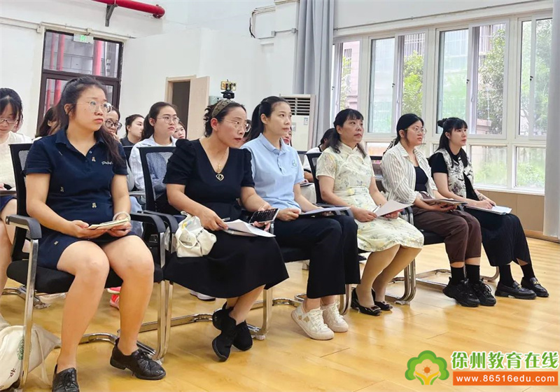 充电蓄能“强内功” ?力奋发“铸精兵”——第六片区园开展践行 《评估指南》深化课程游戏化深水区实践培训活动在新元幼儿园举行