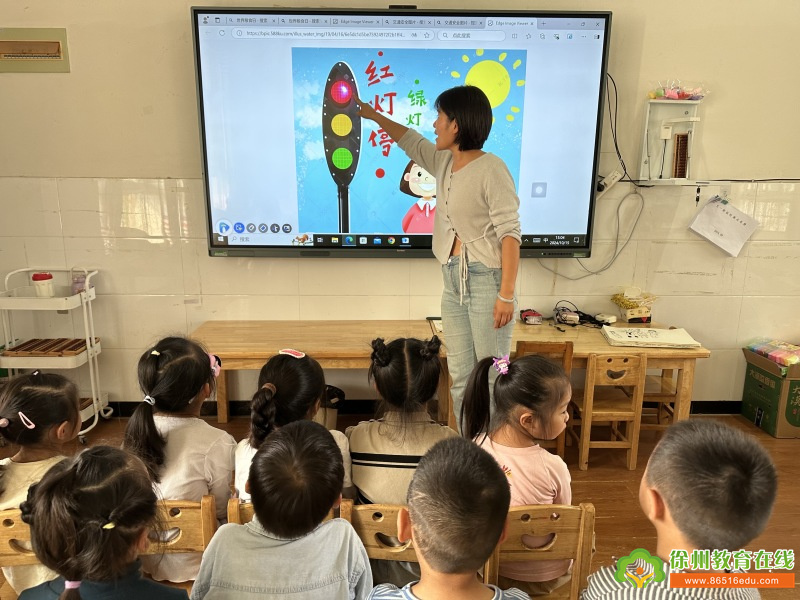 遵守交通规则，安全文明出行——铜山区刘集镇东风幼儿园上下学交通安全主题教育活动报道