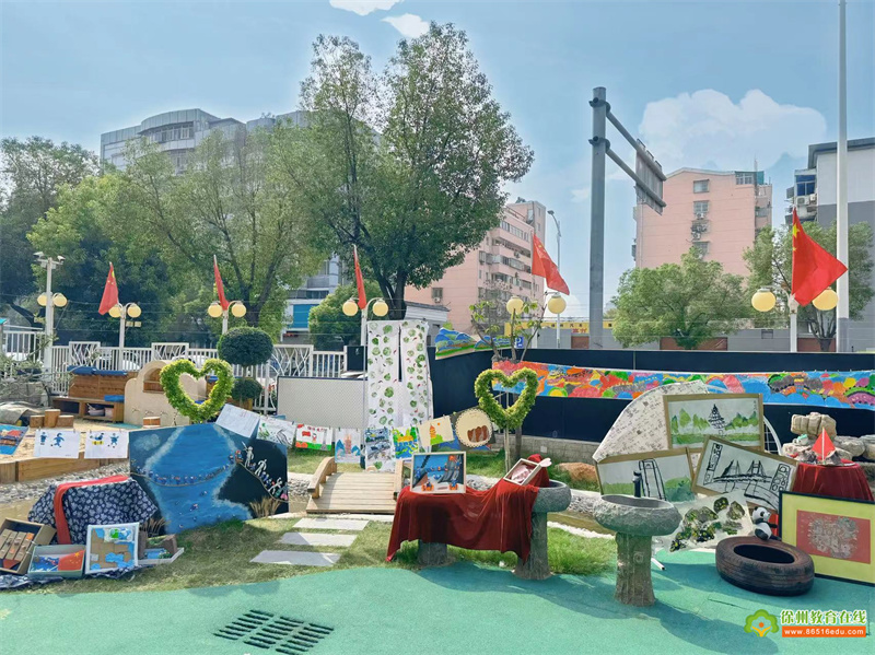 小小中国娃·浓浓爱国心 ——一实幼中班“爱国月”主题画展