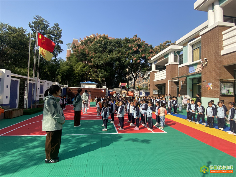 重阳敬老?孝润童心 ——人之初教育集团山水华美幼儿园重阳节主题活动