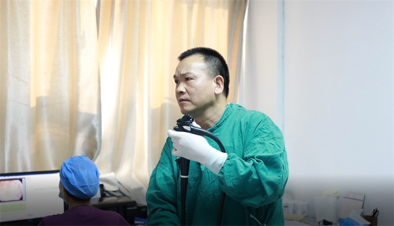 市中医院消化内科主任医师胡兵：对生命敬重 对患者负责 守护人体“供给线”